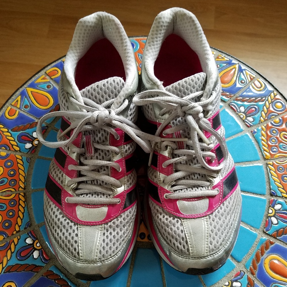 Adidas Sneakers